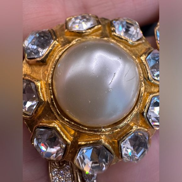 ‼️FINAL PRICE‼️ LOT 1108 24K gold plated CHANEL vintage clip on earrings - Picture 9 of 17